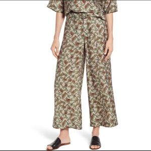 Lou&Grey camo print wide leg pant